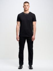 Koszulka męska bawełniana czarna Basic 906. Czarne t-shirty męskie Big Star, na zimę, l, bez wzorów, z bawełny, klasyczne, bez kołnierzyka. Za 99.99 zł.
