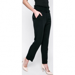 Answear - Spodnie Jeanne. Szare spodnie materiałowe damskie ANSWEAR, z tkaniny. W wyprzedaży za 59.90 zł.