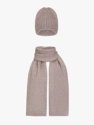 Szara czapka i szalik z domieszką wełny. Szare szaliki i chusty damskie Ryłko, bez wzorów, z tkaniny. Za 179.99 zł.