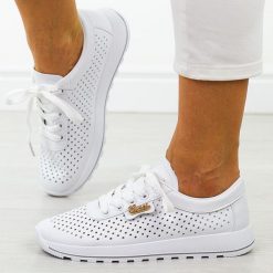 Białe ażurowe półbuty damskie Potocki 16346. Białe półbuty damskie POTOCKI, na lato, z aplikacjami, z jeansu, biznesowe, bez obcasa, na płaskiej podeszwie, bez zapięcia. W wyprzedaży za 122.32 zł.