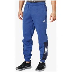 Adidas Spodnie M Sid Lgo Pt Fl , niebieski, rozmiar M. Niebieskie spodnie sportowe męskie Adidas, m, bez wzorów, z bawełny, na fitness i siłownię. W wyprzedaży za 199.99 zł.