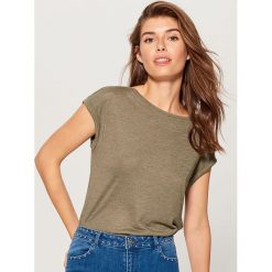 Koszulka basic - Khaki. Bluzki damskie marki Mohito. W wyprzedaży za 19.99 zł.