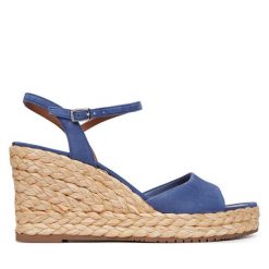 Espadryle Tamaris. Niebieskie sandały damskie Tamaris, bez wzorów, bez obcasa, bez zapięcia. Za 379.99 zł.