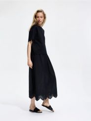 Bawełniana spódnica maxi - czarny. Czarne spódnice damskie Reserved, l, bez wzorów, z bawełny, maxi, rozkloszowane. Za 169.99 zł.