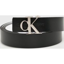 Calvin Klein Jeans - Pasek skórzany dwustronny. Czarne paski damskie Calvin Klein Jeans, w paski, z jeansu. Za 279.90 zł.