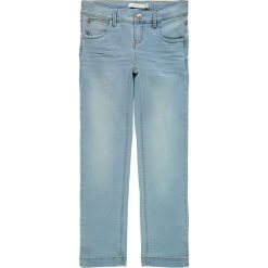 Dżinsy "Randi" - Skinny fit - w kolorze błękitnym. Jeansy dla chłopców marki name it boys. W wyprzedaży za 49.95 zł.