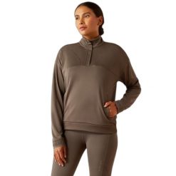 Bluza damska Ariat Breathe. Fioletowe bluzy sportowe damskie Ariat, m, bez wzorów, z poliesteru, bez kaptura, do jazdy konnej. Za 387.00 zł.