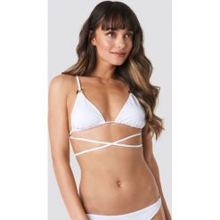 Trendyol Ess Bikini Top - White. Bikini damskie marki Trendyol. Za 92.95 zł.