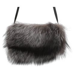 Czarna Elegancka Mufka Luka- Pelli Rękaw Na Dłonie Z Naturalnym Futrem Z Lisa. Czarne torebki do ręki damskie Luka Pelli, bez wzorów, eleganckie, bez dodatków. Za 399.00 zł.