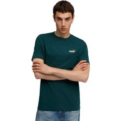 Koszulka męska Puma Ess 2 Color Small No. 1 Logo Tee Zielony. Zielone koszulki sportowe męskie Puma, m, bez wzorów, bez kołnierzyka, bez ramiączek. Za 190.00 zł.