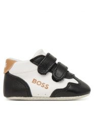 BOSS Sneakersy J53243 Czarny. Czarne buty sportowe chłopięce Boss, bez wzorów, ze skóry, bez zapięcia. Za 309.99 zł.