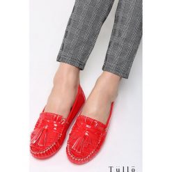 Czerwone Mokasyny Carnation. Czerwone mokasyny damskie Born2be, z materiału. Za 49.99 zł.