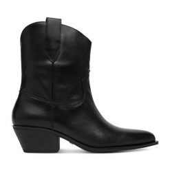 Botki GINO ROSSI. Czarne botki damskie Gino Rossi, bez obcasa, na słupku, bez zapięcia. Za 379.99 zł.