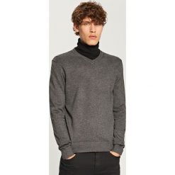 Gładki sweter - Szary. Swetry damskie marki Reserved. Za 59.99 zł.