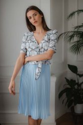 Niebieska Plisowana Midi Spódnica. Niebieskie spódnice damskie Figl, l, bez wzorów, z elastanu, midi, rozkloszowane. Za 189.00 zł.