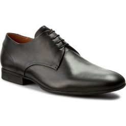 Półbuty GINO ROSSI - Porfirio MPC759-V48-E100-9900-0 99. Czarne eleganckie półbuty Gino Rossi, z materiału, bez zapięcia. W wyprzedaży za 179.00 zł.