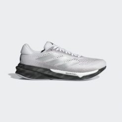 Buty Supernova Stride 2 Running. Czarne buty sportowe męskie Adidas, z materiału, bez zapięcia, do biegania. Za 479.00 zł.