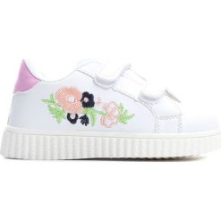 Białe Buty Sportowe Always Around. Białe buty sportowe dziewczęce Born2be, z materiału. Za 39.99 zł.