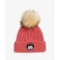 Czapka damska z plecionym wzorem Superdry Luxe. Czerwone czapki i kapelusze damskie Superdry., na zimę, bez wzorów. W wyprzedaży za 126.95 zł.