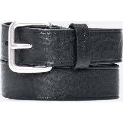 Levi's - Pasek skórzany Boyfriend. Brązowe paski damskie Levi's, w paski, z materiału. W wyprzedaży za 159.90 zł.