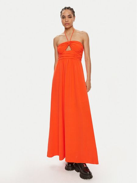 Gestuz Sukienka letnia Alicia 10909081 Pomarańczowy Slim Fit. Brązowe sukienki damskie Gestuz, na lato, bez wzorów, z syntetyku, bez kołnierzyka, bez ramiączek. Za 1,039.00 zł.