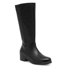 Kozaki Go Soft. Czarne kozaki damskie GO SOFT, bez obcasa, na słupku. Za 369.99 zł.