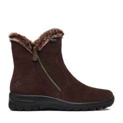Botki Rieker. Brązowe botki damskie Rieker, bez obcasa, na płaskiej podeszwie, bez zapięcia. Za 399.99 zł.