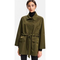 Kurtka z wysokim kołnierzem - Khaki. Kurtki damskie marki Reserved. Za 259.99 zł.