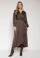 Brązowa Kopertowa Sukienka z Wiązaniem w Pasie i Metalicznym Nadrukiem Reisana. Brązowe sukienki damskie Born2be, na co dzień, l, z aplikacjami, eleganckie, bez kołnierzyka, bez ramiączek, kopertowe. Za 159.99 zł.