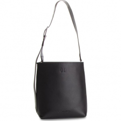 Torebka CALVIN KLEIN - Strapped Bucket K60K604842 Black 001. Listonoszki damskie marki Calvin Klein. Za 849.00 zł.
