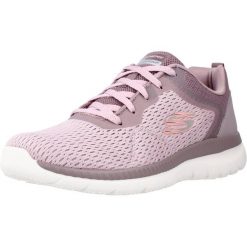 Buty SKECHERS BOUNTIFUL-QUICK PATH Fioletowy. Fioletowe obuwie sportowe damskie Skechers, bez wzorów, z tkaniny, trekkingowe, Skechers Sport. Za 258.99 zł.
