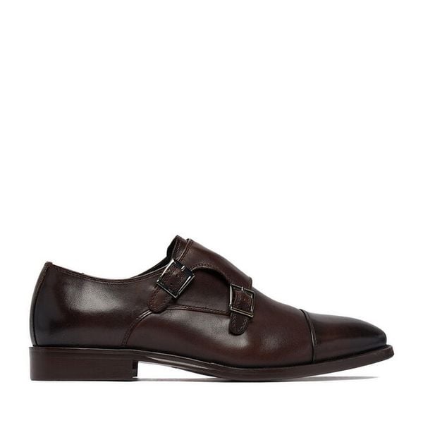 Półbuty GINO ROSSI. Brązowe eleganckie półbuty Gino Rossi, wizytowe, bez zapięcia. Za 479.99 zł.