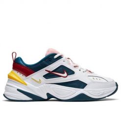 Buty do chodzenia damskie Nike W M2K Tekno. Białe obuwie sportowe damskie Nike, bez wzorów, z materiału, trekkingowe. Za 355.50 zł.