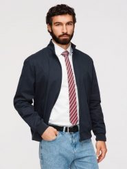 Kurtka męska Harrington ze stójką i podszewką w kratę - granatowa V2 - Rozmiar: XL. Niebieskie kurtki męskie Ombre Clothing, m, bez wzorów, z bawełny, biznesowe, bez kaptura. Za 249.99 zł.