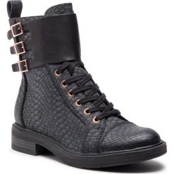 Botki TAMARIS - 1-25201-21 Black Struct. 006. Kozaki damskie marki Tamaris. W wyprzedaży za 219.00 zł.