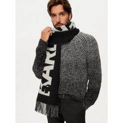 Szalik KARL LAGERFELD. Czarne szaliki i chusty damskie KARL LAGERFELD, bez wzorów. Za 649.99 zł.