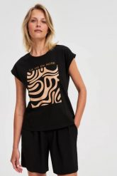 T-shirt z geometrycznym nadrukiem czarny. Czarne bluzki damskie MOODO, l, bez wzorów, z bawełny, bez kołnierzyka. Za 39.99 zł.
