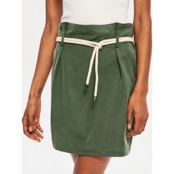 Gładka spódnica - Khaki. Spódnice damskie marki Reserved. Za 79.99 zł.
