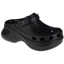 Klapki Crocs Classic Bae Clog 206302-001 czarne. Czarne klapki damskie bez wzorów, z gumy, sportowe, bez obcasa. Za 401.52 zł.