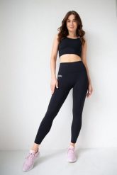 Legginsy z wysokim stanem do jogi i pilatesu 2skin Harmony black. Czarne legginsy damskie 2SkIN, m, bez wzorów, z materiału, z podwyższonym stanem, na fitness i siłownię. Za 159.00 zł.