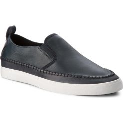 Półbuty CLARKS - Kessell Slip 261323067 Navy Leather. Półbuty na co dzień męskie marki Clarks. W wyprzedaży za 219.00 zł.