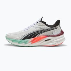 Buty do biegania damskie PUMA Velocity Nitro 4 Hyrox. Białe obuwie sportowe damskie Puma, bez wzorów, do biegania. Za 433.99 zł.