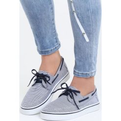 Granatowe Tenisówki Cold Water. Trampki i tenisówki damskie marki bonprix. Za 49.99 zł.