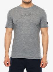 Koszulka z nadrukiem Super.natural Hiking Tee. Szare koszulki sportowe męskie super.natural, m, bez wzorów, z dzianiny, bez kołnierzyka, bez ramiączek, trekkingowe. Za 307.99 zł.