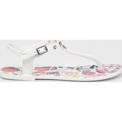 Love Moschino - Sandały. Białe klapki damskie Love Moschino, bez wzorów, z materiału, bez obcasa. W wyprzedaży za 249.90 zł.