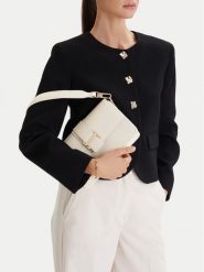 GINO ROSSI Torebka C-1-4 Beżowy. Brązowe torebki do ręki damskie Gino Rossi, bez wzorów, ze skóry, bez dodatków. Za 249.99 zł.