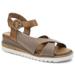 Beżowe Sandały Artiker Wygodne Skórzane Buty. Brązowe klapki damskie Artiker, z aplikacjami, ze skóry, bez obcasa, na koturnie, bez zapięcia. Za 239.00 zł.
