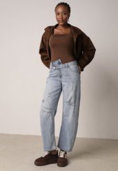 Niebieskie Bawełniane Jeansy o Asymetrycznym Kroju Typu Balloon z Dziurami Nediara. Niebieskie jeansy damskie Born2be. Za 109.99 zł.