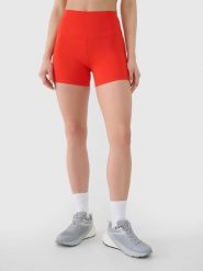 SPODENKI DAMSKIE 4F TRENINGOWE LEGGINSY KRÓTKIE KOLARKI KRÓTKIE CZERWONE. Czerwone legginsy damskie 4f, l, bez wzorów, z materiału, krótkie, do biegania. Za 79.99 zł.