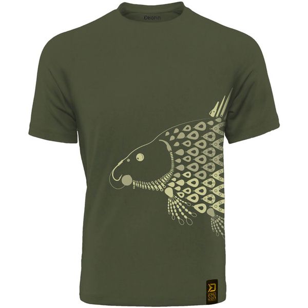 Koszulka Męska Wędkarska T-Shirt Delphin Tackle Karp. Zielone koszulki sportowe męskie Delphin, m, bez wzorów, sportowe, bez kołnierzyka. Za 82.99 zł.